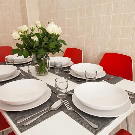 Aurelia Best *